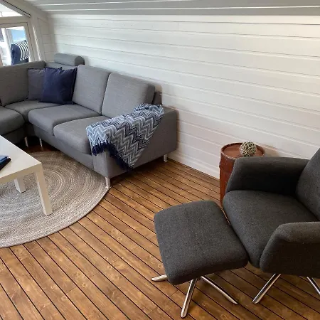 Nyaraló Flott Sjohus Rett Ved *